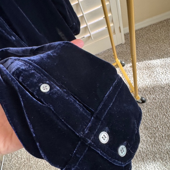 Excellent condition J Crew velvet button down - size 22 - Picture 4 of 4